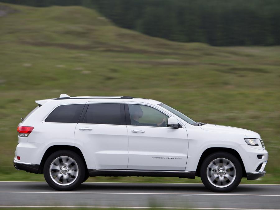  Jeep Grand Cherokee Summit 2013 года  (UK) (фото 8 из 16)